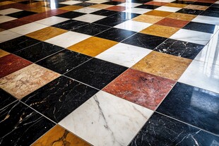 多彩拼接大理石地板