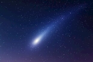 夜空中的闪耀彗星