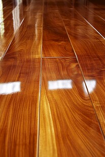 光亮实木地板纹理特写