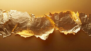 金色褶皱撕裂纸张效果