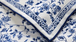 青花瓷图案精美手帕