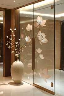 中式莲花玻璃隔断雅致花瓶