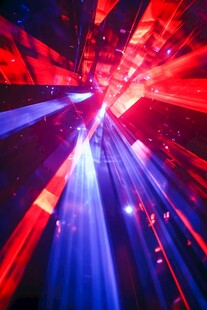炫彩红蓝光线科幻隧道