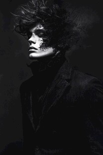 暗黑风格男士个性艺术照