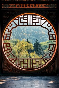 中式圆窗映景古韵悠然