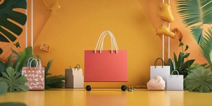 多彩购物袋与绿植场景展示