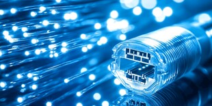 光纤连接器特写