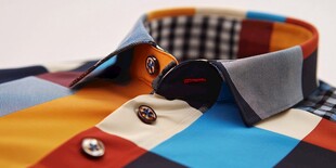 多彩拼色衬衫衣领特写