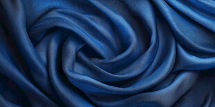 蓝色绸缎纹理特写