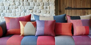 多彩拼色沙发抱枕装饰美