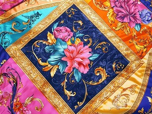 奢华花卉图案精美丝巾