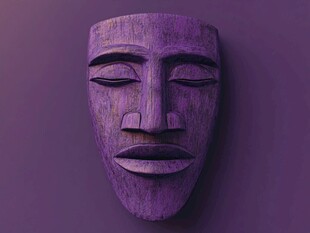 紫色木雕面具