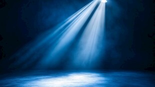 蓝色舞台聚光灯特效场景