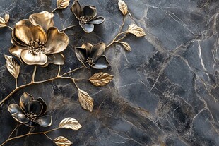 金属花朵装饰于大理石背景
