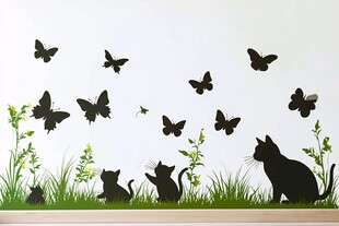 猫咪与蝴蝶的草地剪影画