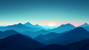 黄昏下的层叠山峦