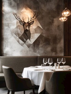 几何鹿头装饰的雅致餐厅