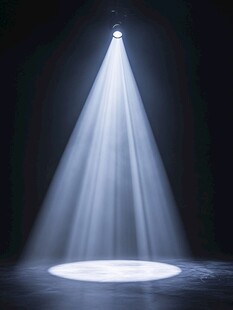 舞台聚光灯效果特写