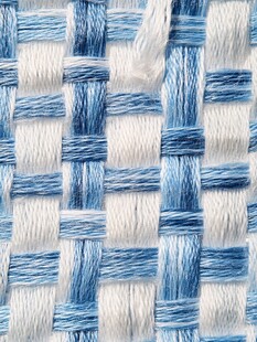 蓝白交织的编织纹理图案