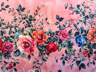 粉色花卉图案精美布料