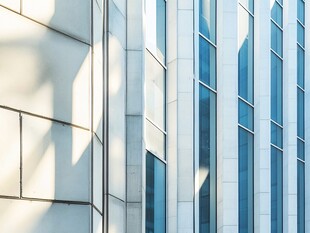 现代建筑外墙光影之美