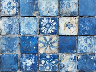 蓝白复古花纹瓷砖墙面