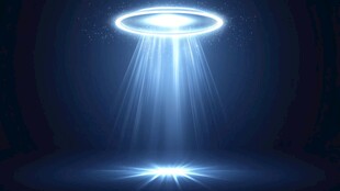 神秘飞碟光束降临场景