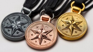 三色精美五角星吊坠饰品