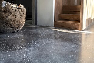 现代室内的水磨石地面设计