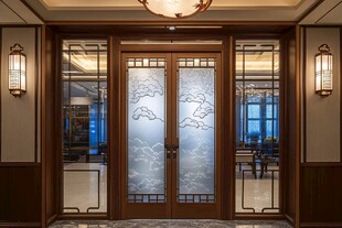 中式双开门奢华室内入口