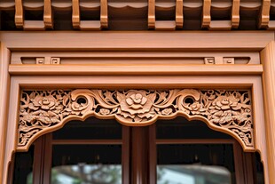中式木雕门窗精致细节