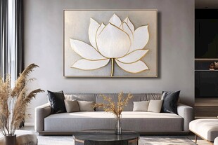 简约客厅中的莲花装饰画