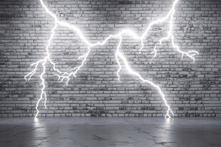 砖墙上的炫酷闪电特效