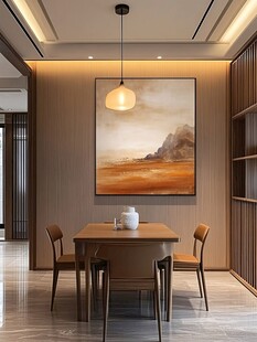 简约餐厅的艺术挂画装饰