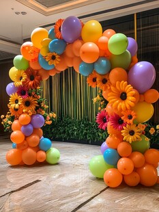 多彩气球花卉拱门装饰
