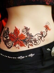 枫叶藤蔓纹身特写