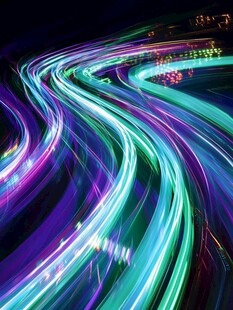 梦幻流光轨迹夜景