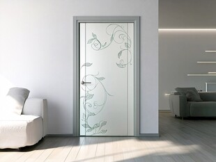 简约居室中的艺术玻璃房门