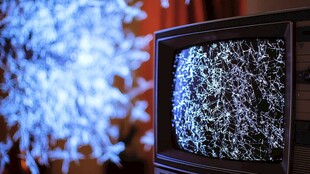 老式电视雪花屏画面