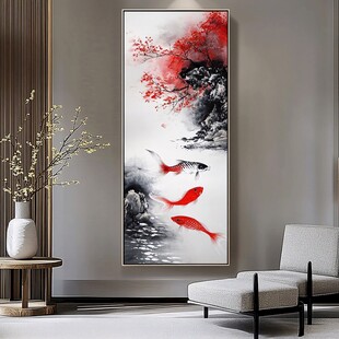 中式客厅的水墨锦鲤挂画