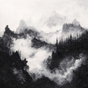 水墨山峦间的云雾松林景