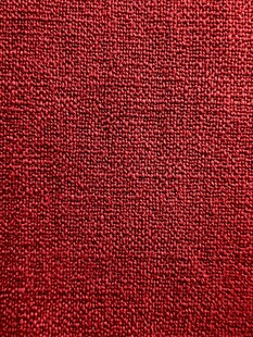 深红色织物纹理特写