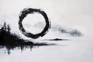 水墨圆环绘就自然意境