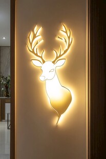 鹿头壁灯点亮温馨空间
