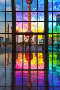 梦幻视角下的上海东方明珠