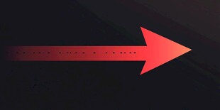 红色箭头指向前方