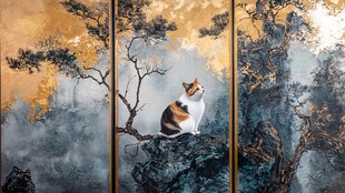 猫咪栖于山水墨画间