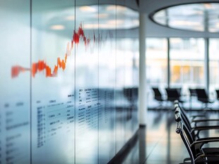 会议室中的金融图表展示