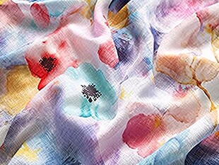 彩色花卉印花轻薄织物