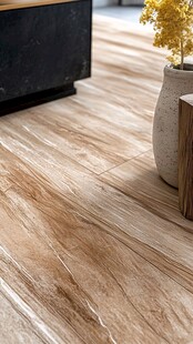 木纹瓷砖地面的温馨一角